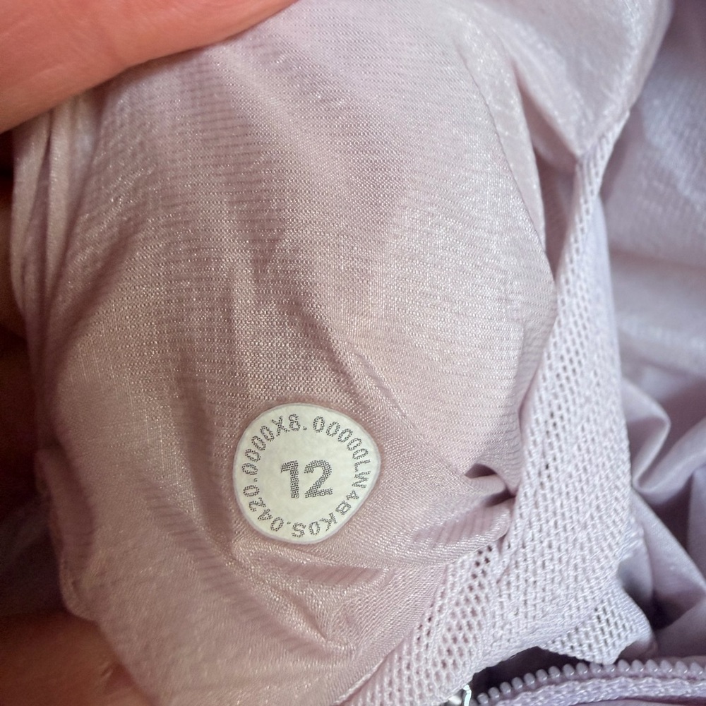 Lululemon Down For It All Jacket
Porcelain Pink, size 12 - Picture 6 of 7